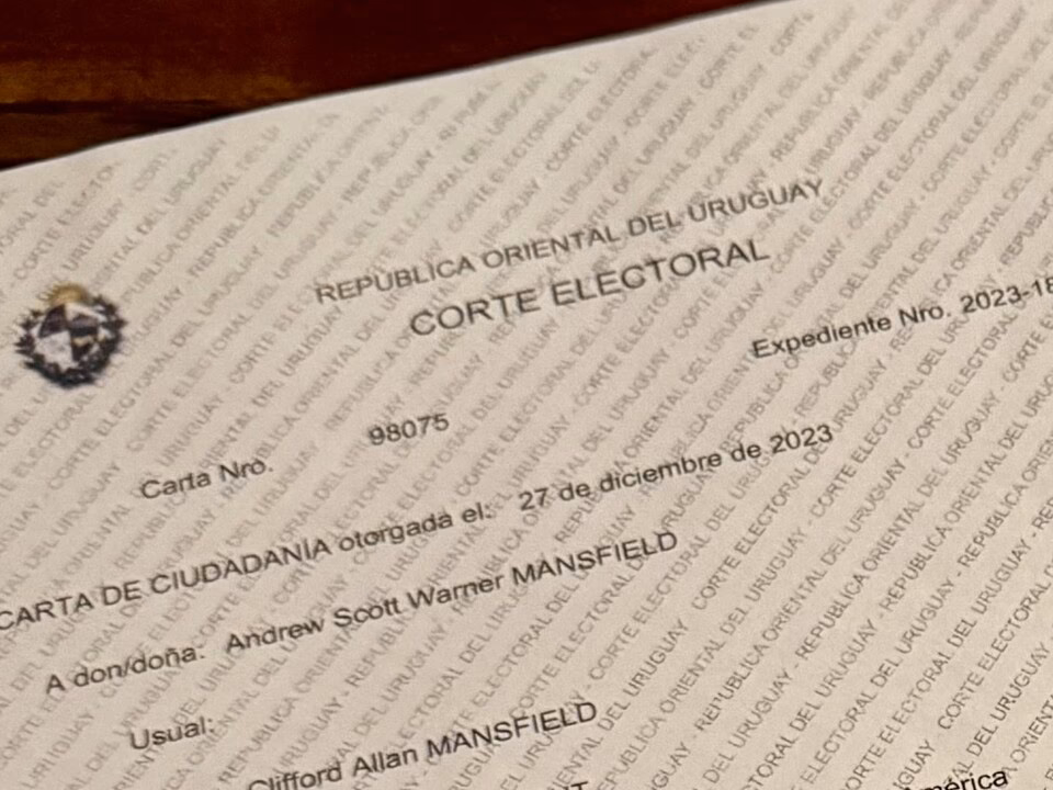 ¿Cómo nacionalizarse en Uruguay?