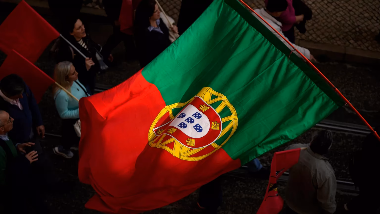 ¿Cómo pueden los mexicanos obtener la residencia en Portugal?